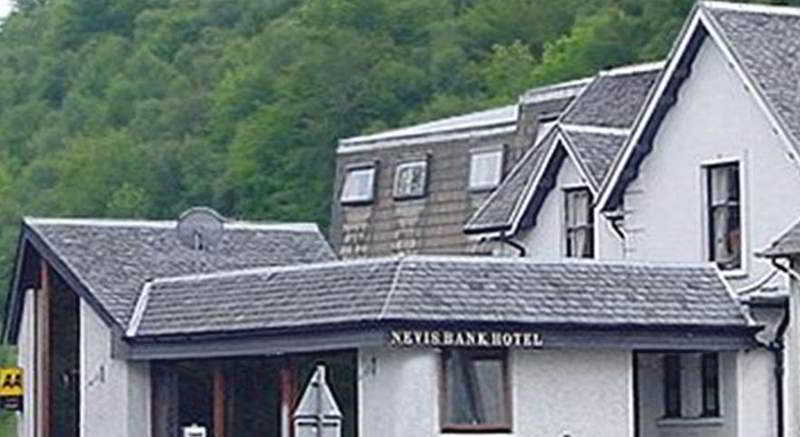 Nevis Bank Inn Fort William Exterior photo