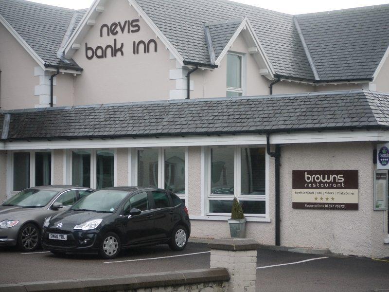 Nevis Bank Inn Fort William Exterior photo